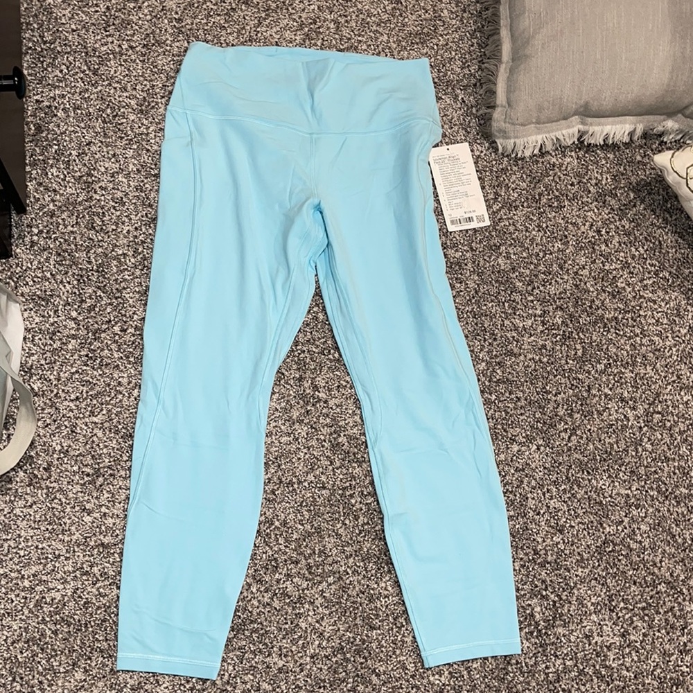 Brand new Lululemon leggings with tags and pockets